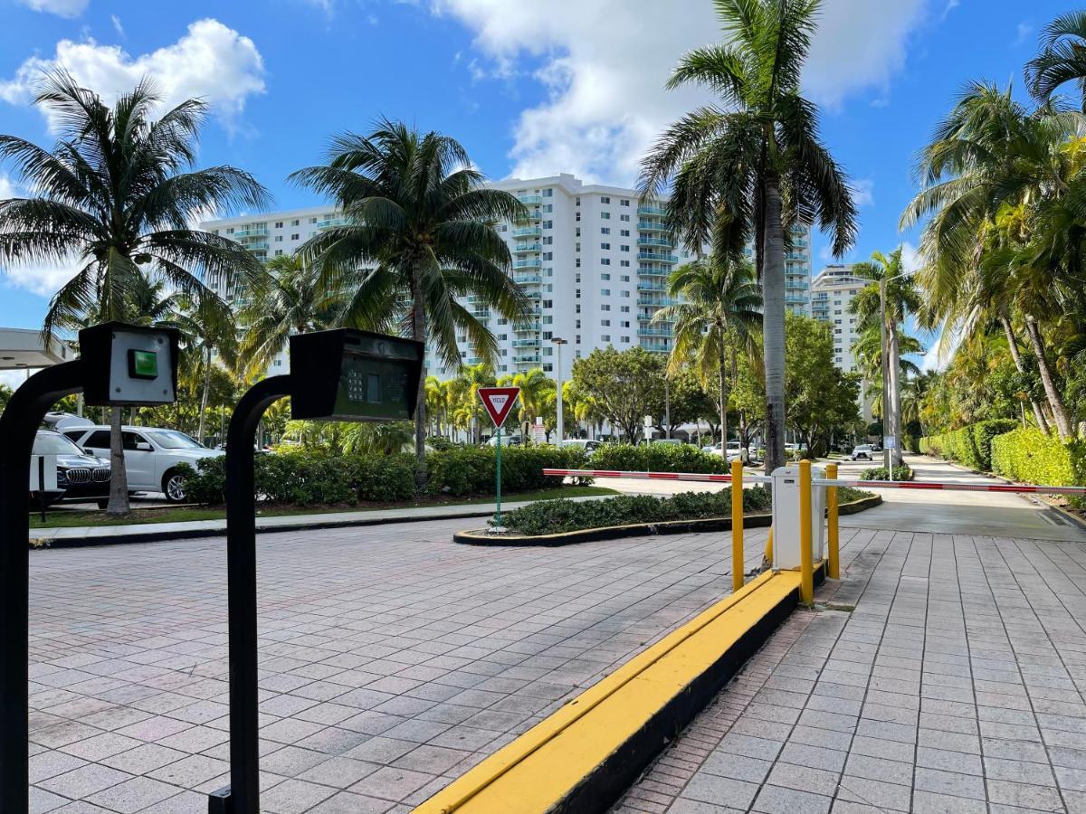 Sunny Isles Comfor Apartments Ocean Reserve ميامي بيتش المظهر الخارجي الصورة
